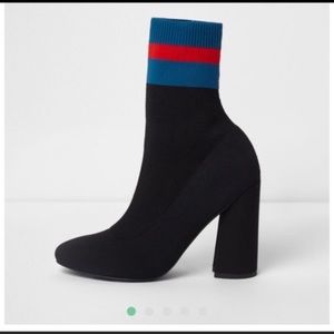 Re poshed sock heeled boot 7.5 new clean